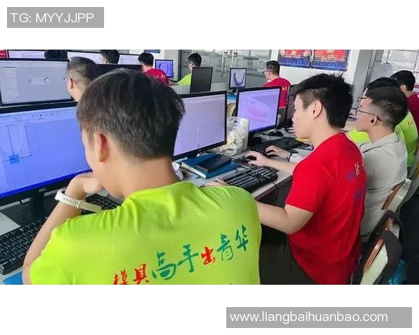 蔡剑忠：从学术研究到社会实践的多元探索与创新之路