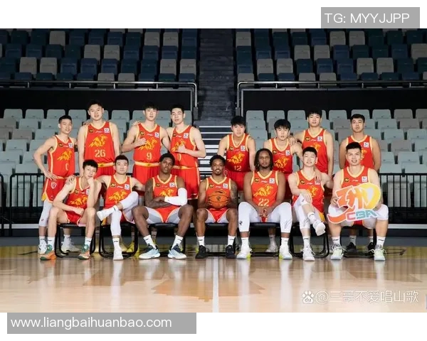 广东队与广厦队的激烈对决回顾：2017至2018赛季精彩瞬间分析